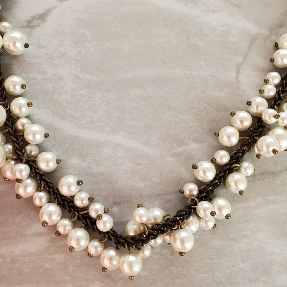 💕 J.Crew Pearl Cluster Antiqued Necklace 💕 - Picture 6 of 11